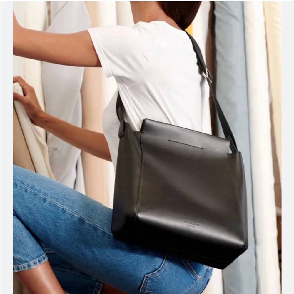 Everlane Form Bag - Large - NWOT